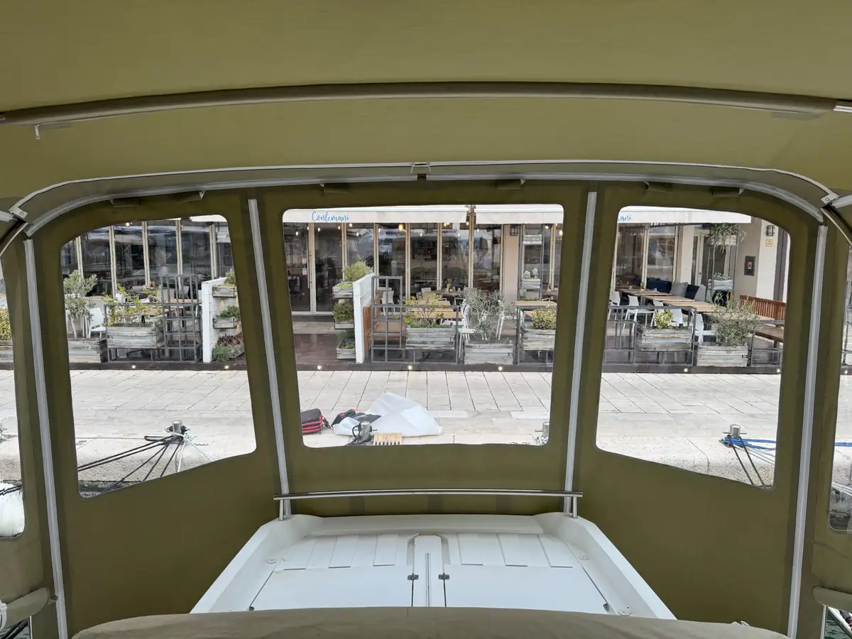 Azimut 50 — Krmeno zatvaranje #14