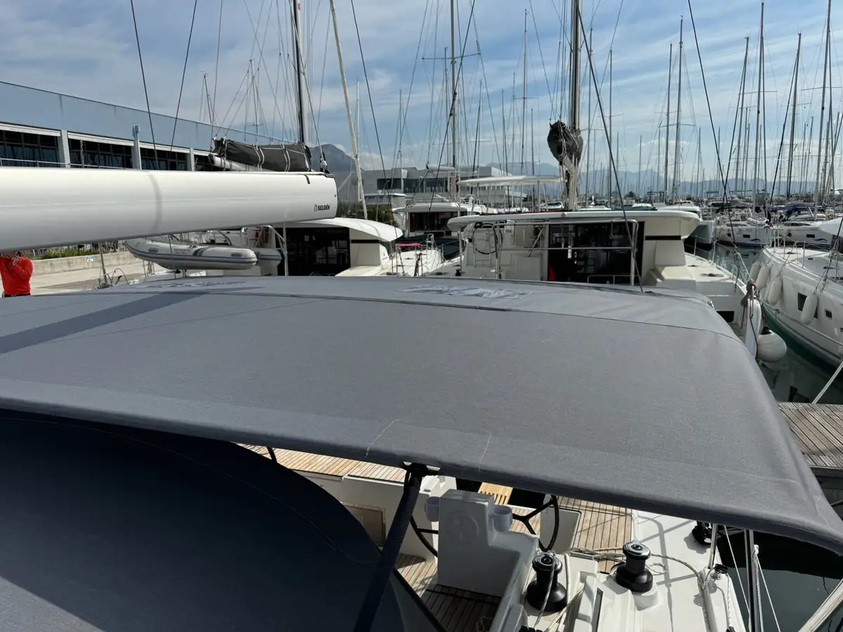Bavaria C 45 — bimini #2
