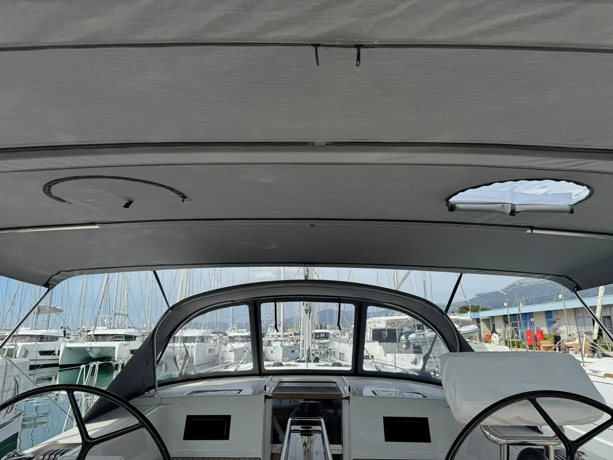 Bavaria C 45 — Bimini #13