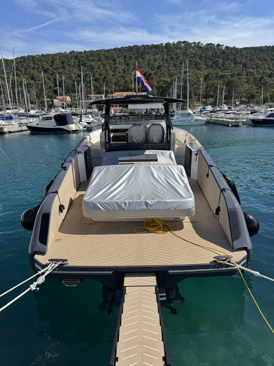 Bellini Astor 36 — Navlake #12