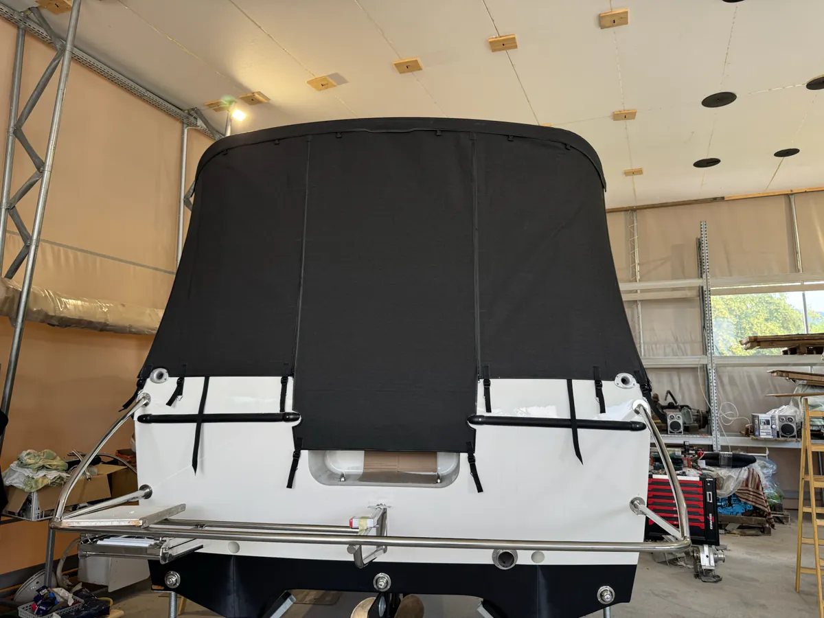 Beneteau Antares 680 — krmeno-zatvaranje #4