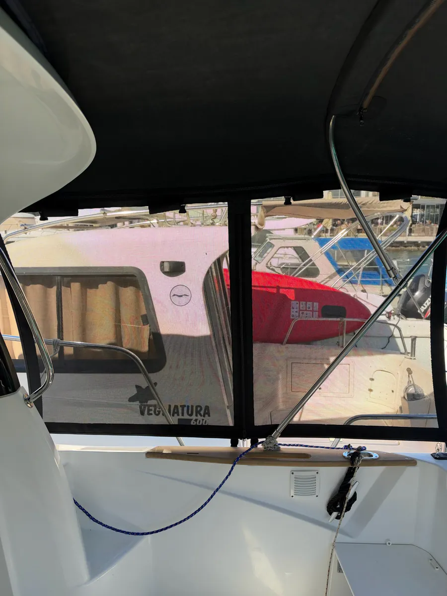 Beneteau Antares 680 — brodska sjenila #2