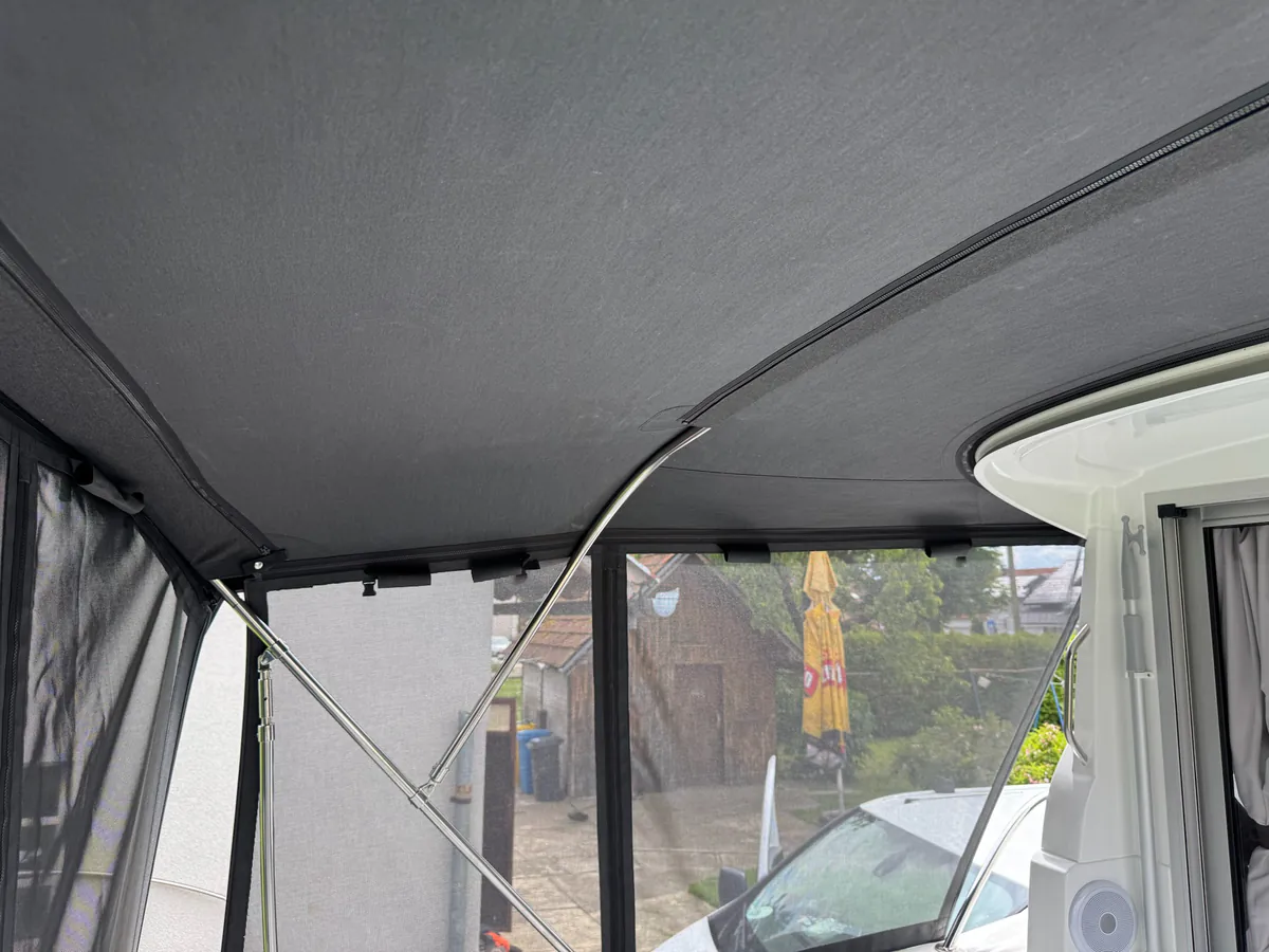 Beneteau Antares 8 — bimini #4