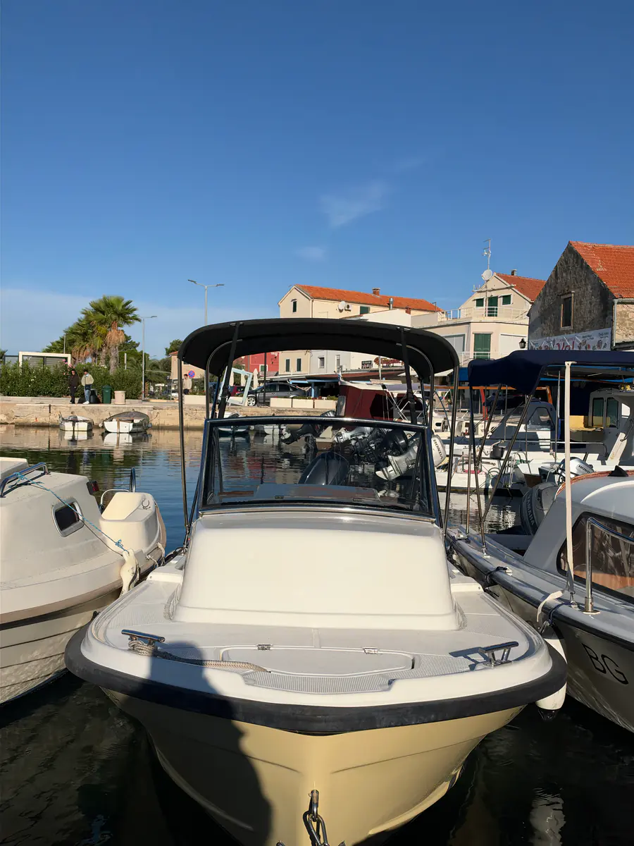 Betina 500 Cabin — bimini tenda #8