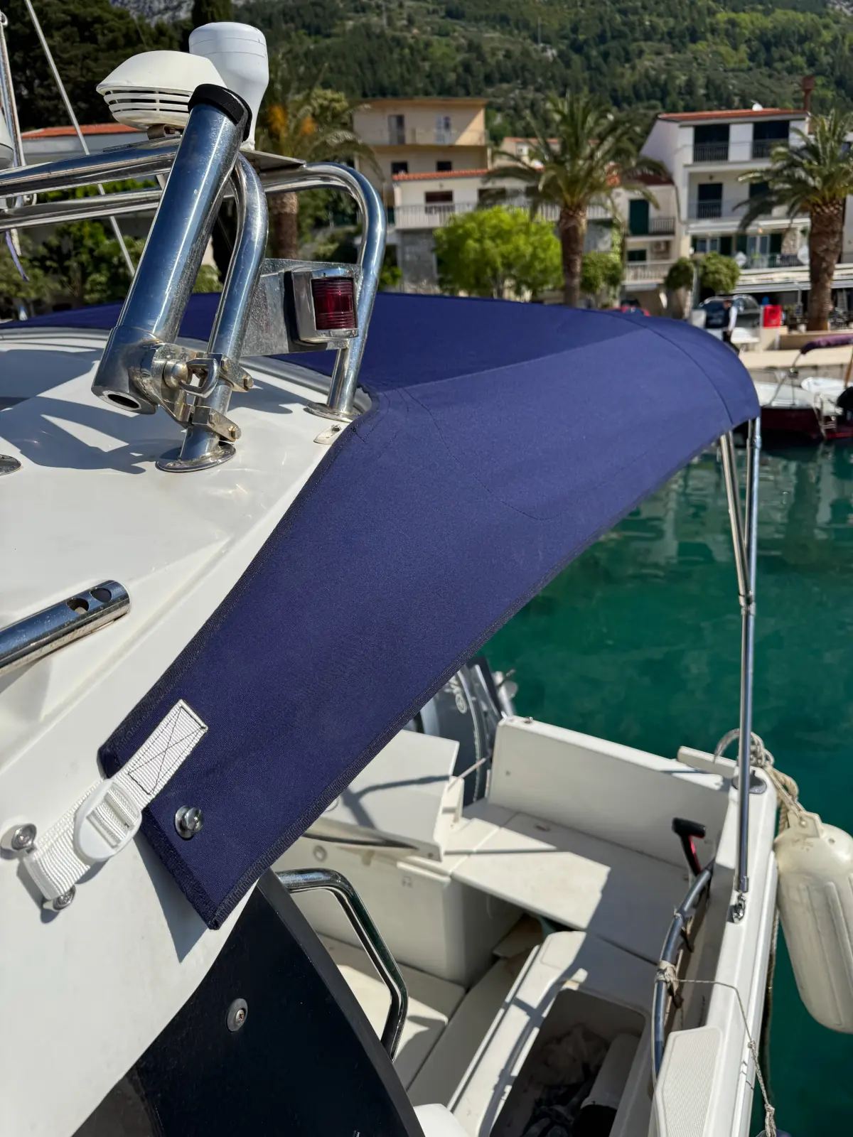 Jeanneau Merry Fisher 755 — Bimini #6