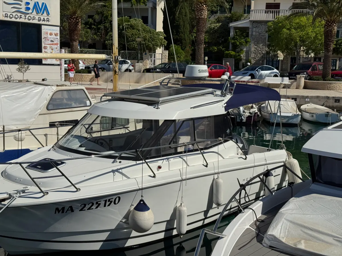 Jeanneau Merry Fisher 755 — Bimini #8