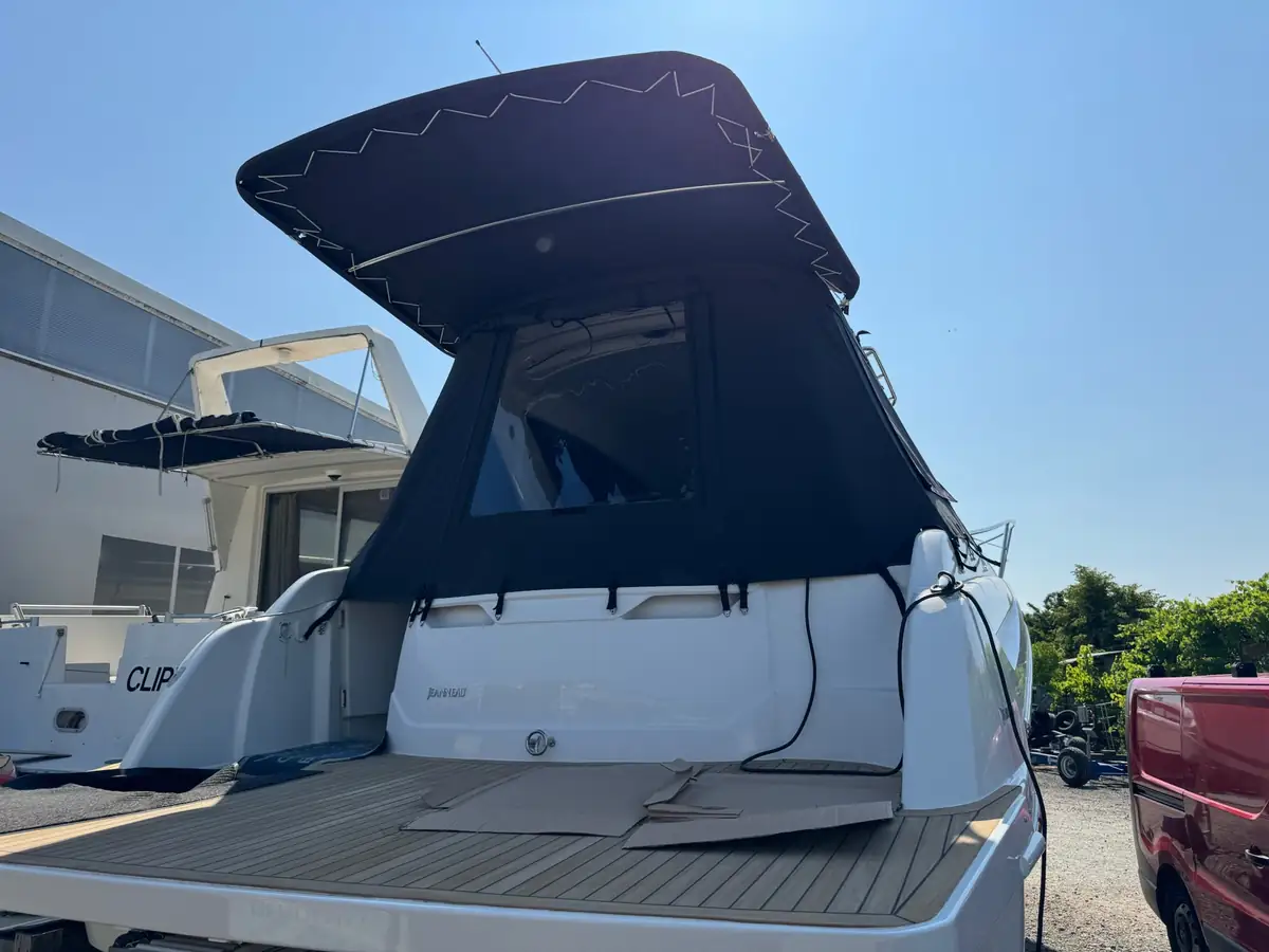 Jeanneau Prestige 30 S — bimini #2
