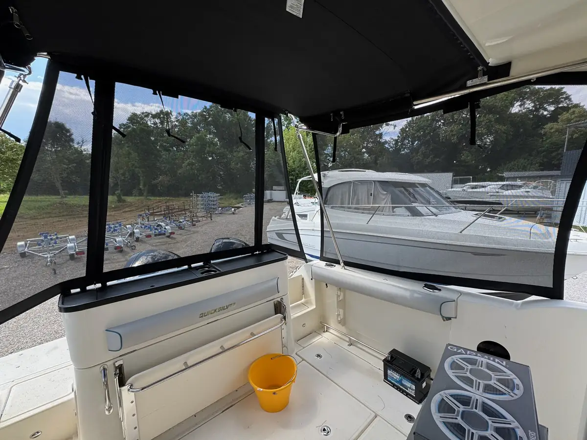 Quicksilver 625 Pilothouse — sjenila #4