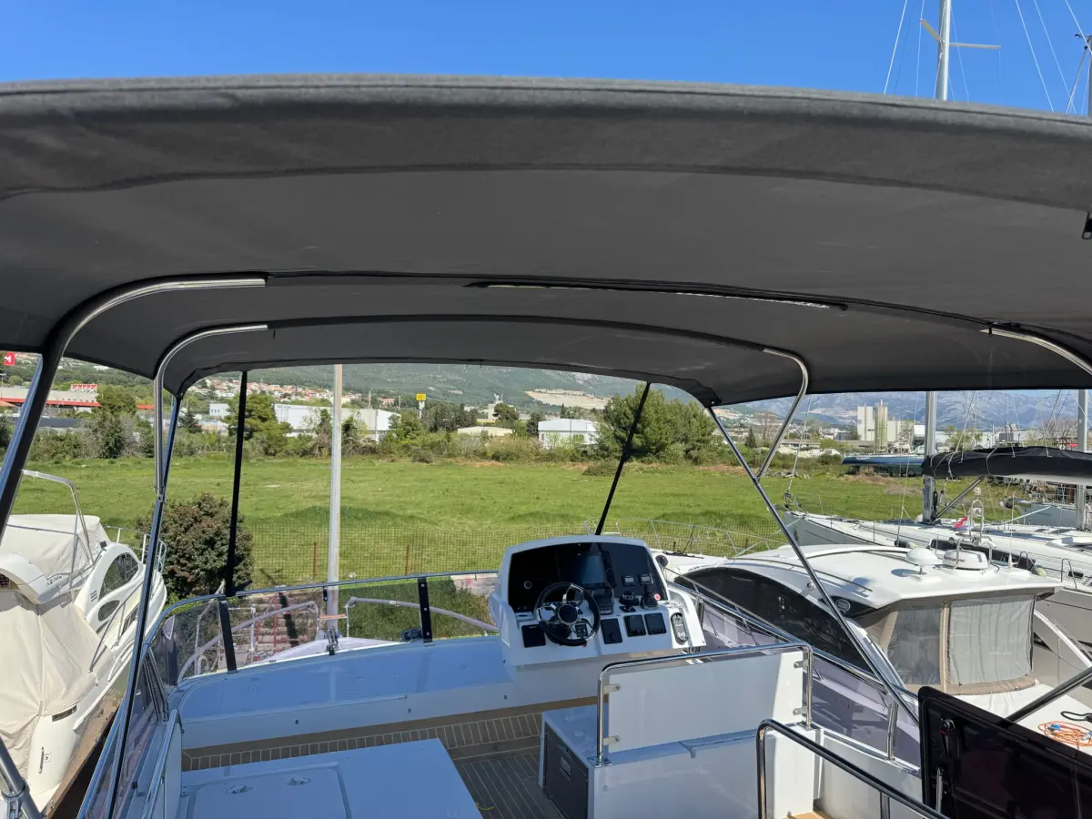 Sealine F430 — bimini #3