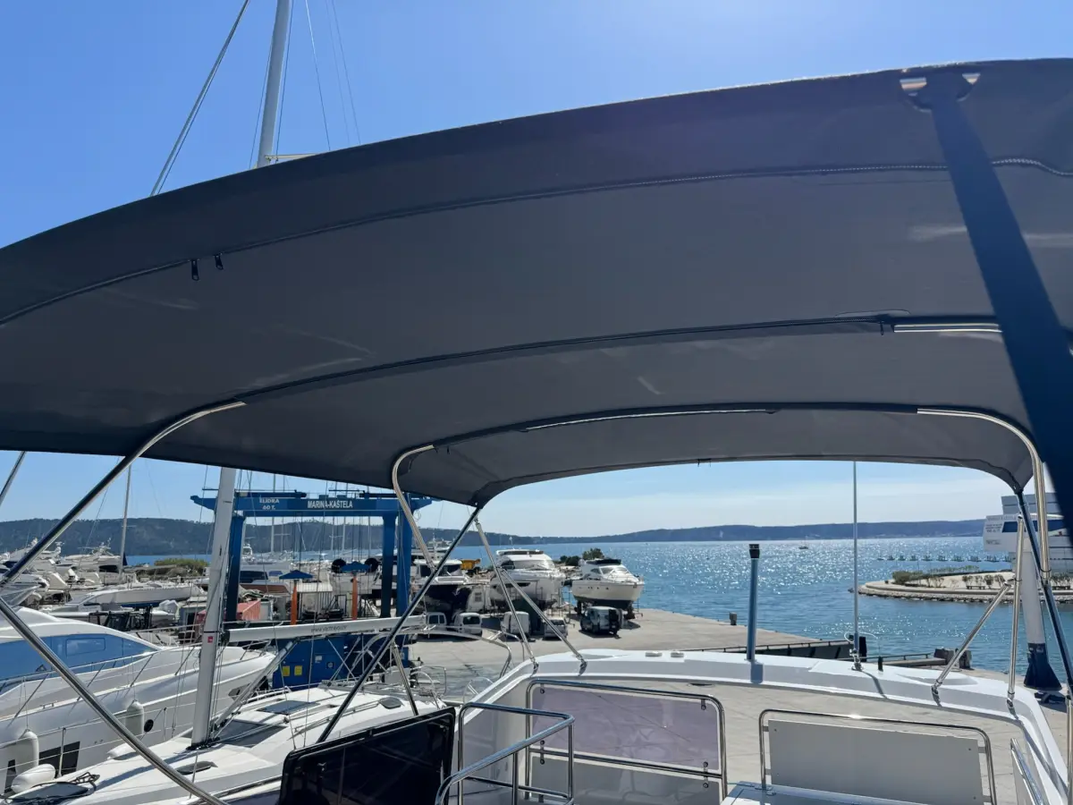 Sealine F430 — Bimini #6